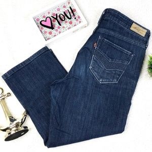 LEVIS VINTAGE Demi Curve Classic